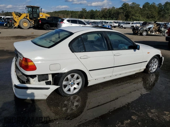 2003 BMW 3 Series 325i with VIN WBAEV334X3KL82454, listed as a Copart auction lot 82463474 with 180,919 mi miles and Salvage Title. Bid and sale history available at carsss.com. Image 3.