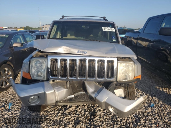 2006 Jeep Commander Limited z VIN 1J8HG58296C170388, wystawiony jako Copart lot #61134795 z przebiegiem 117 992 mil mil oraz Szkoda całkowita • Salvage title. Historia ofert i sprzedaży dostępna na DreamBid. Obrazek 5.