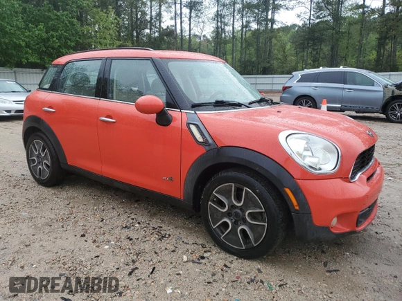 2011 MINI Countryman S with VIN WMWZC5C57BWL53612, listed as a Copart auction lot 52101125 with 120,723 mi miles and Clean Title. Bid and sale history available at DreamBid. Image 4.