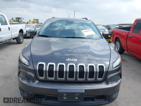 2015 Jeep Cherokee Latitude z VIN 1C4PJMCS2FW601271, wystawiony jako IAAI lot #41969742 z przebiegiem 94 224 mil mil oraz . Historia ofert i sprzedaży dostępna na DreamBid. Obrazek 12.