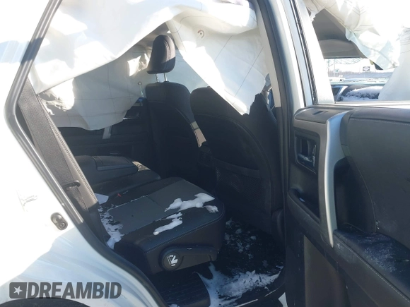 2022 Toyota 4Runner SR5 Premium with VIN JTENU5JR0N6058842, listed as a IAAI auction lot 41405515 with 27,480 mi miles and . Bid and sale history available at DreamBid. Image 8.