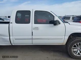 2003 Chevrolet Silverado 1500 LT with VIN 1GCEK19T43E337975, listed as a IAAI auction lot 41728590 with 237,476 mi miles. Bid and sale history available at carsss.com. Image 14.