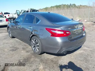2016 Nissan Altima S z VIN 1N4AL3AP8GC139770, wystawiony jako IAAI lot #41750812 z przebiegiem 116 717 mil mil oraz . Historia ofert i sprzedaży dostępna na DreamBid. Obrazek 3.