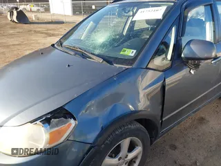 2008 Suzuki SX4 with VIN JS2YB417185102945, listed as a IAAI auction lot 41752107 with 164,656 mi miles and . Bid and sale history available at DreamBid. Image 6.