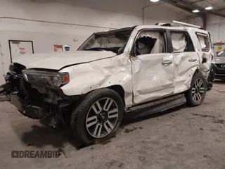 2018 Toyota 4Runner SR5 z VIN JTEBU5JR6J5534398, wystawiony jako IAAI lot #41169374 z przebiegiem 94 137 mil mil oraz . Historia ofert i sprzedaży dostępna na DreamBid. Obrazek 2.