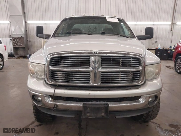 2004 Dodge Ram 2500 SLT with VIN 3D7KU28C84G100913, listed as a IAAI auction lot 41699331 with 372,400 mi miles. Bid and sale history available at carsss.com. Image 13.