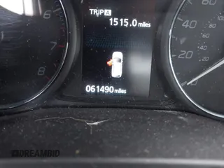 2020 Mitsubishi Outlander ES z VIN JA4AZ3A3XLZ005866, wystawiony jako IAAI lot #41316079 z przebiegiem 61 490 mil mil oraz . Historia ofert i sprzedaży dostępna na DreamBid. Obrazek 15.