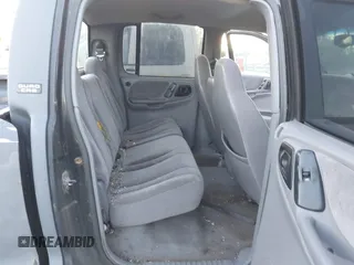 2000 Dodge Dakota Sport with VIN 1B7GG2AN7YS624989, listed as a IAAI auction lot 40820872 with Not Provided miles and . Bid and sale history available at carsss.com. Image 8.