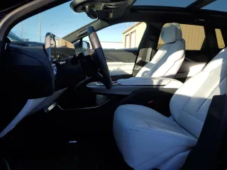 2024 Cadillac LYRIQ Luxury z VIN 1GYKPSRL0RZ110420, wystawiony jako Copart lot #42680525 z przebiegiem 13 999 mil mil oraz Szkoda całkowita • Salvage title. Historia ofert i sprzedaży dostępna na DreamBid. Obrazek 7.