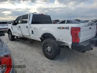 2021 Ford Super Duty F-250 SRW XL with VIN 1FT7W2BT1MED13521, listed as a Copart auction lot 42640905 with 0 mi miles and Salvage Title. Bid and sale history available at carsss.com. Image 2.