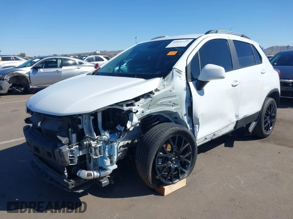 2022 Chevrolet Trax LT with VIN KL7CJLSM1NB512337, listed as a IAAI auction lot 41828625 with 40,877 mi miles. Bid and sale history available at carsss.com. Image 6.