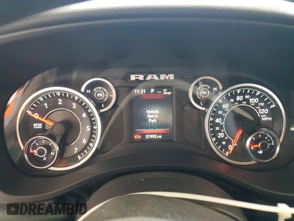 2020 Ram 1500 Big Horn z VIN 1C6SRFBT8LN120507, wystawiony jako Copart lot #57558095 z przebiegiem 57 993 mil mil oraz Szkoda całkowita • Salvage title. Historia ofert i sprzedaży dostępna na DreamBid. Obrazek 9.