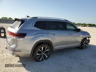 2024 Volkswagen Atlas SEL Premium R-Line with VIN 1V2FR2CA9RC520336, listed as a Copart auction lot 52252065 with 16,900 mi miles and Salvage title. Bid and sale history available at DreamBid. Image 3.