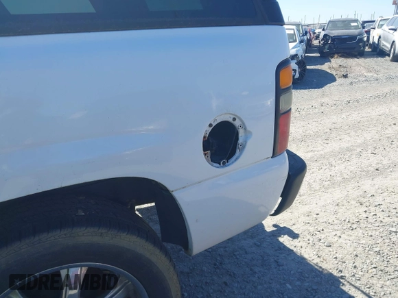 2002 Chevrolet Tahoe LS with VIN 1GNEC13Z32R148792, listed as a IAAI auction lot 38599251 with 333,537 mi miles and . Bid and sale history available at DreamBid. Image 6.
