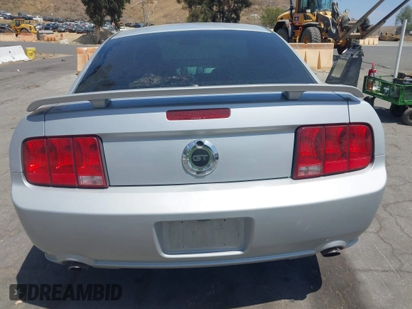 2006 Ford Mustang GT Deluxe with VIN 1ZVHT82H365238039, listed as a IAAI auction lot 42582693 with 129,327 mi miles and . Bid and sale history available at DreamBid. Image 16.