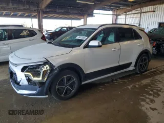 2023 Kia Niro EX with VIN KNDCR3LEXP5046699, listed as a Copart auction lot 49425355 with 26,074 mi miles and Salvage Title. Bid and sale history available at carsss.com. Image 1.