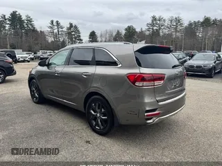 2016 Kia Sorento SX with VIN 5XYPK4A5XGG115686, listed as a IAAI auction lot 42033770 with 206,229 mi miles. Bid and sale history available at carsss.com. Image 3.