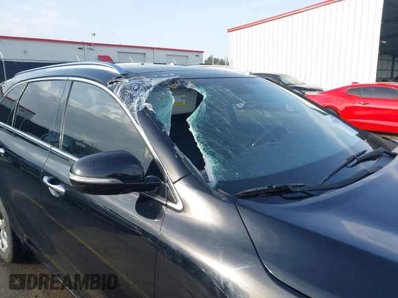 2016 Kia Sorento SX with VIN 5XYPK4A57GG086356, listed as a IAAI auction lot 41803272 with 118,287 mi miles. Bid and sale history available at carsss.com. Image 6.