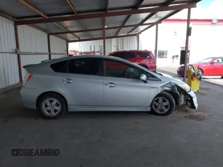2010 Toyota Prius II z VIN JTDKN3DU2A0061893, wystawiony jako IAAI lot #42248600 z przebiegiem 237 041 mil mil oraz . Historia ofert i sprzedaży dostępna na DreamBid. Obrazek 14.