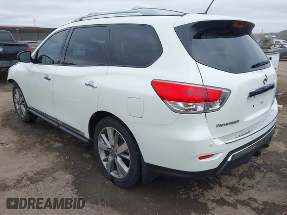 2016 Nissan Pathfinder Platinum with VIN 5N1AR2MM8GC662836, listed as a IAAI auction lot 41702450 with 149,885 mi miles. Bid and sale history available at carsss.com. Image 3.
