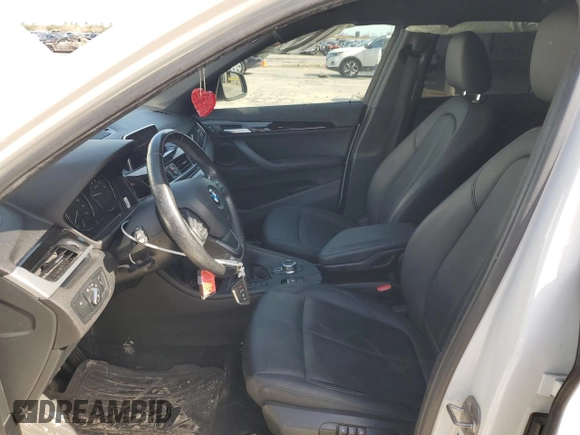 2019 BMW X1 sDrive28i with VIN WBXHU7C52K3H44195, listed as a Copart auction lot 42304175 with 88,929 mi miles and Salvage Title. Bid and sale history available at carsss.com. Image 7.