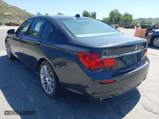 2013 BMW 7 Series 750i with VIN WBAYA8C50DD227951, listed as a IAAI auction lot 41842264 with 157,438 mi miles. Bid and sale history available at carsss.com. Image 3.