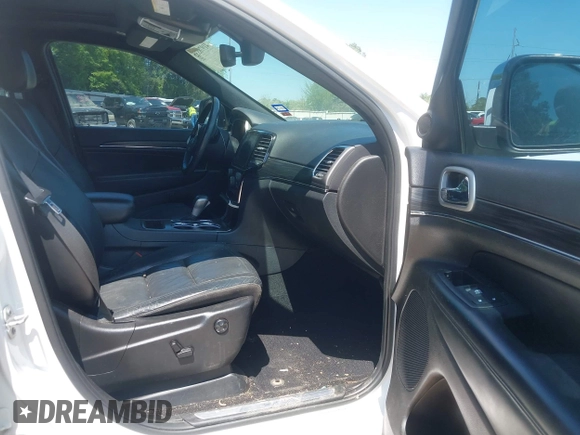 2019 Jeep Grand Cherokee Limited with VIN 1C4RJEBG4KC826590, listed as a IAAI auction lot 41978335 with 95,034 mi miles and . Bid and sale history available at DreamBid. Image 5.