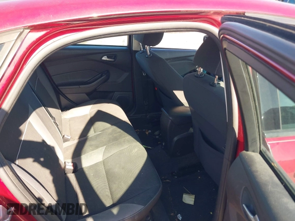 2014 Ford Focus SE with VIN 1FADP3F27EL202224, listed as a IAAI auction lot 42067644 with 174,674 mi miles. Bid and sale history available at carsss.com. Image 8.