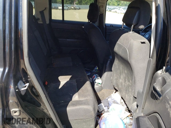 2014 Jeep Patriot Sport with VIN 1C4NJPBA7ED585483, listed as a Copart auction lot 68927324 with 204,218 mi miles and Salvage title. Bid and sale history available at DreamBid. Image 11.