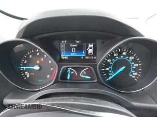 2016 Ford Escape SE with VIN 1FMCU9GX0GUC86844, listed as a IAAI auction lot 42046081 with 95,319 mi miles. Bid and sale history available at carsss.com. Image 7.