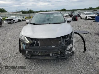 2017 Nissan Rogue S z VIN JN1BJ1CP8HW018391, wystawiony jako Copart lot #55618825 z przebiegiem 168 194 mil mil oraz Szkoda całkowita • Salvage title. Historia ofert i sprzedaży dostępna na DreamBid. Obrazek 5.