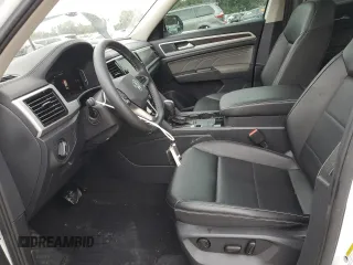 2022 Volkswagen Atlas SE with VIN 1V2JP2CA2NC560333, listed as a Copart auction lot 83324074 with 53,579 mi miles and Salvage title. Bid and sale history available at DreamBid. Image 7.