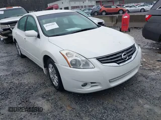 2011 Nissan Altima 2.5 SL with VIN 1N4AL2AP1BN453008, listed as a IAAI auction lot 41554383 with 196,862 mi miles. Bid and sale history available at carsss.com. Image 1.