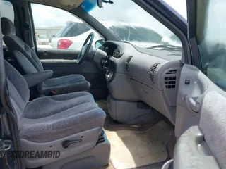 2000 Dodge Grand Caravan z VIN 1B4GP54G0YB702783, wystawiony jako IAAI lot #42447313 z przebiegiem 285 002 mil mil oraz . Historia ofert i sprzedaży dostępna na DreamBid. Obrazek 5.