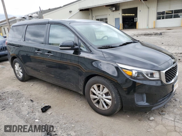 2016 Kia Sedona LX with VIN KNDMB5C17G6091577, listed as a Copart auction lot 61692944 with 113,937 mi miles and Salvage Title. Bid and sale history available at carsss.com. Image 4.