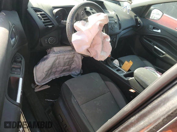 2017 Ford Escape SE z VIN 1FMCU0GD3HUF08778, wystawiony jako Copart lot #58224765 z przebiegiem 67 211 mil mil oraz Szkoda całkowita • Salvage title. Historia ofert i sprzedaży dostępna na DreamBid. Obrazek 8.