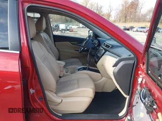 2016 Nissan Rogue SV with VIN KNMAT2MV3GP676246, listed as a IAAI auction lot 41915146 with 288,704 mi miles. Bid and sale history available at carsss.com. Image 5.