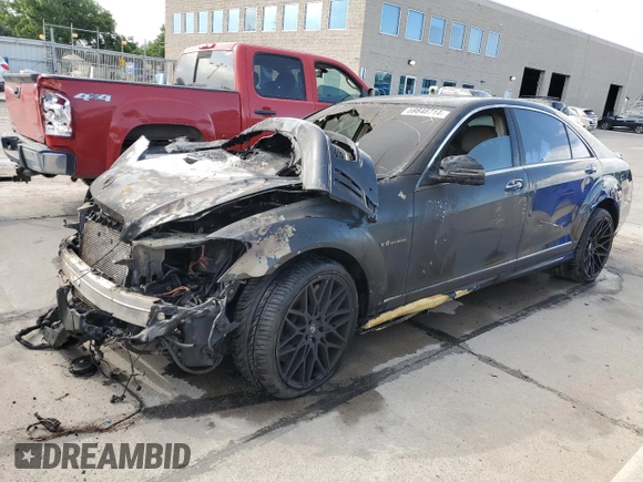 2012 Mercedes-Benz S 63 AMG z VIN WDDNG7EB1CA449955, wystawiony jako Copart lot #59848714 z przebiegiem Nie podano mil oraz Nie do naprawy • Non repairable. Historia ofert i sprzedaży dostępna na DreamBid. Obrazek 1.