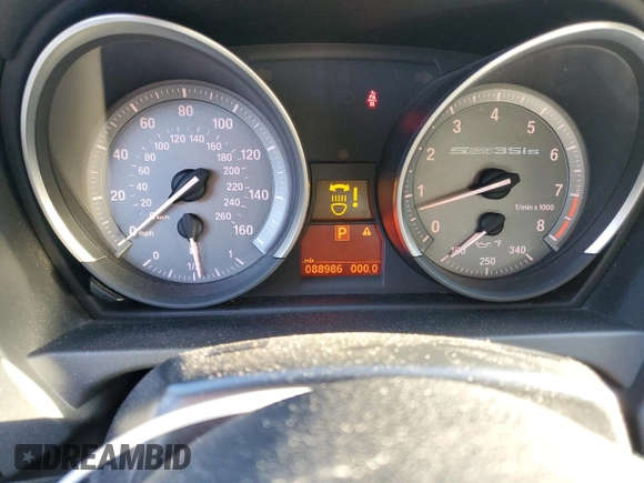 2011 BMW Z4 sDrive35is z VIN WBALM1C54BE393857, wystawiony jako Copart lot #72769234 z przebiegiem 88 986 mil mil oraz Szkoda całkowita • Salvage title. Historia ofert i sprzedaży dostępna na DreamBid. Obrazek 9.