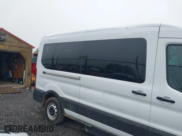 2024 Ford Transit Passenger XL with VIN 1FBAX2C89RKB89363, listed as a IAAI auction lot 42216151 with 1,496 mi miles and . Bid and sale history available at DreamBid. Image 19.