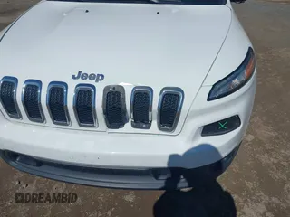 2015 Jeep Cherokee Latitude with VIN 1C4PJMCS8FW624375, listed as a IAAI auction lot 41848679 with 148,130 mi miles and . Bid and sale history available at DreamBid. Image 6.