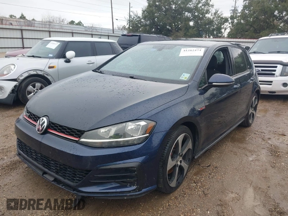 2018 Volkswagen Golf GTI S with VIN 3VW447AUXJM275709, listed as a IAAI auction lot 41282474 with 136,496 mi miles. Bid and sale history available at carsss.com. Image 17.
