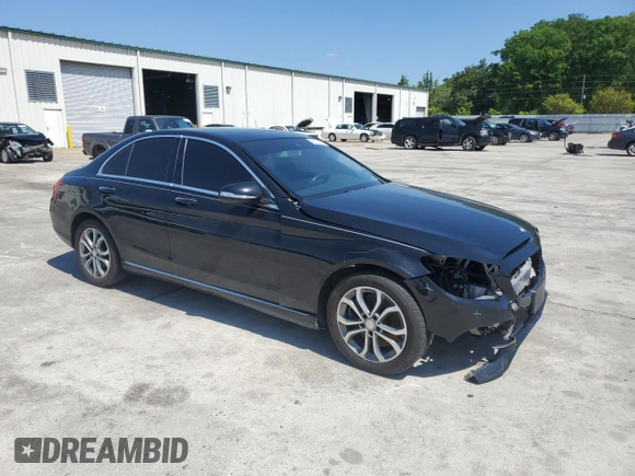 2015 Mercedes-Benz C 300 z VIN 55SWF4JB8FU050489, wystawiony jako Copart lot #52278415 z przebiegiem 125 671 mil mil oraz Szkoda całkowita • Salvage title. Historia ofert i sprzedaży dostępna na DreamBid. Obrazek 4.