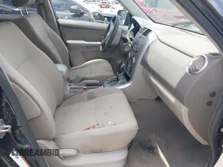 2009 Suzuki Grand Vitara z VIN JS3TE042894100428, wystawiony jako IAAI lot #42476230 z przebiegiem 151 799 mil mil oraz . Historia ofert i sprzedaży dostępna na DreamBid. Obrazek 5.