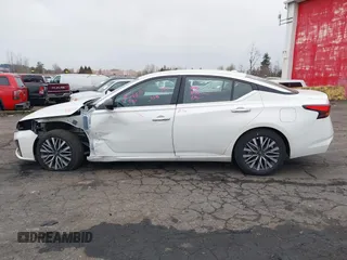 2025 Nissan Altima SV with VIN 1N4BL4DW2SN356659, listed as a IAAI auction lot 41644273 with 1,790 mi miles and . Bid and sale history available at DreamBid. Image 15.
