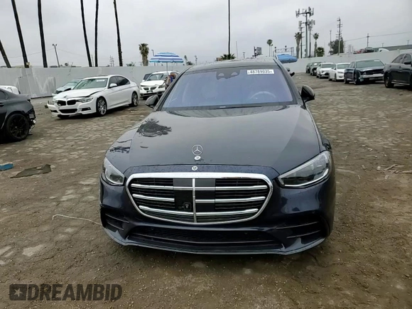 2022 Mercedes-Benz S 500 z VIN W1K6G6DB5NA110800, wystawiony jako Copart lot #48789035 z przebiegiem Nie podano mil oraz Szkoda całkowita • Salvage title. Historia ofert i sprzedaży dostępna na DreamBid. Obrazek 11.