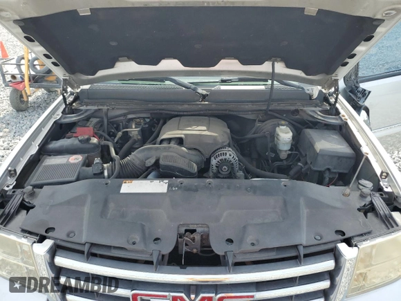 2013 GMC Sierra 1500 SLE with VIN 3GTP1VE09DG301496, listed as a Copart auction lot 57856585 with 132,411 mi miles and Non repairable. Bid and sale history available at DreamBid. Image 11.