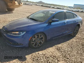 2015 Chrysler 200 S with VIN 1C3CCCBG1FN581184, listed as a Copart auction lot 44621855 with 114,233 mi miles and Salvage Title. Bid and sale history available at carsss.com. Image 1.