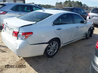2012 Lexus ES 330 z VIN JTHBK1EG9C2484918, wystawiony jako IAAI lot #41600345 z przebiegiem 173 454 mil mil oraz . Historia ofert i sprzedaży dostępna na DreamBid. Obrazek 4.