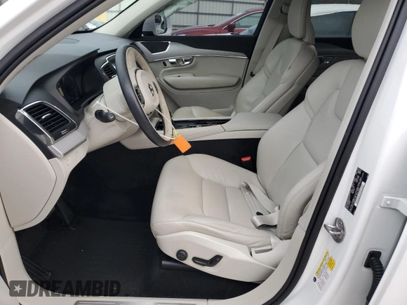 2022 Volvo XC90 Momentum with VIN YV4102CK7N1834777, listed as a Copart auction lot 85978694 with 67,136 mi miles and Salvage Title. Bid and sale history available at DreamBid. Image 7.